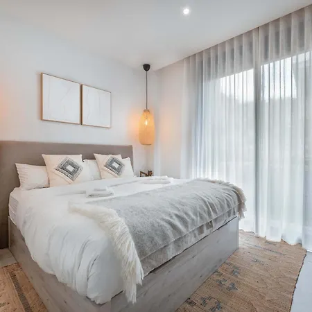 Casa Sol Luxury Rooftop Penthouse Gym Pools