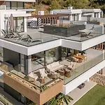 Casa Sol Luxury Rooftop Penthouse Gym Pools Apartment *