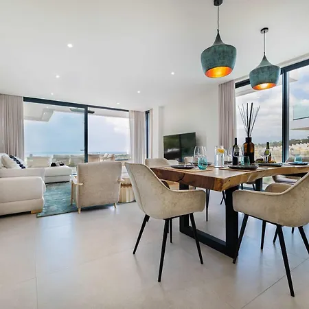 Casa Sol Luxury Rooftop Penthouse Gym Pools