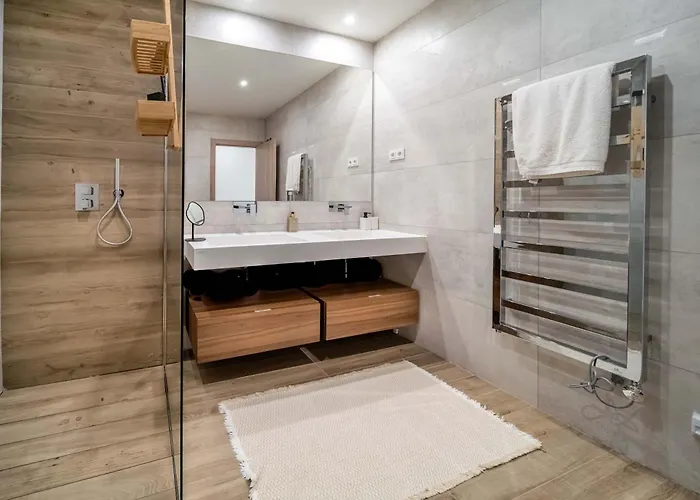 Casa Sol Luxury Rooftop Penthouse Gym Pools ماربيا