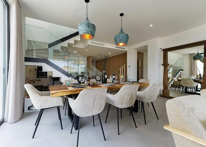 Casa Sol Luxury Rooftop Penthouse Gym Pools شقة *