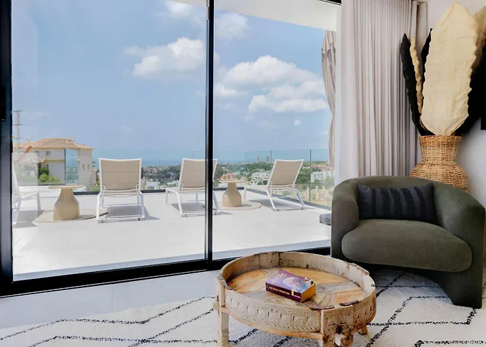 Casa Sol Luxury Rooftop Penthouse Gym Pools شقة ماربيا