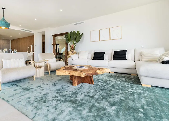 Casa Sol Luxury Rooftop Penthouse Gym Pools شقة