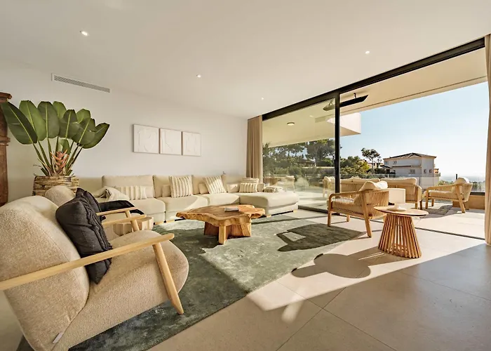 Casa Sol Luxury Rooftop Penthouse Gym Pools